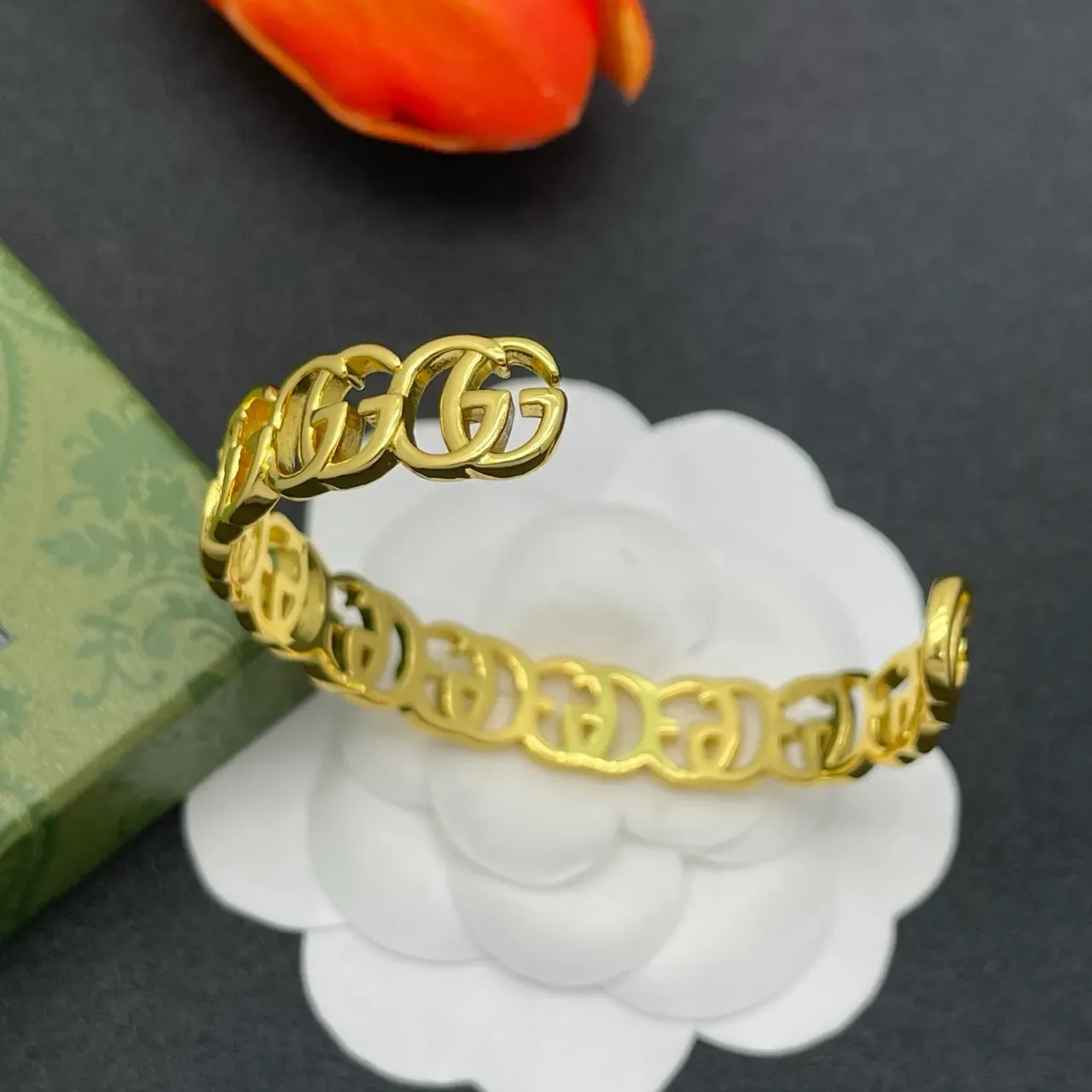 Gucci GG Marmont Gold Interlocking Links Cuff-Style Bracelet 4