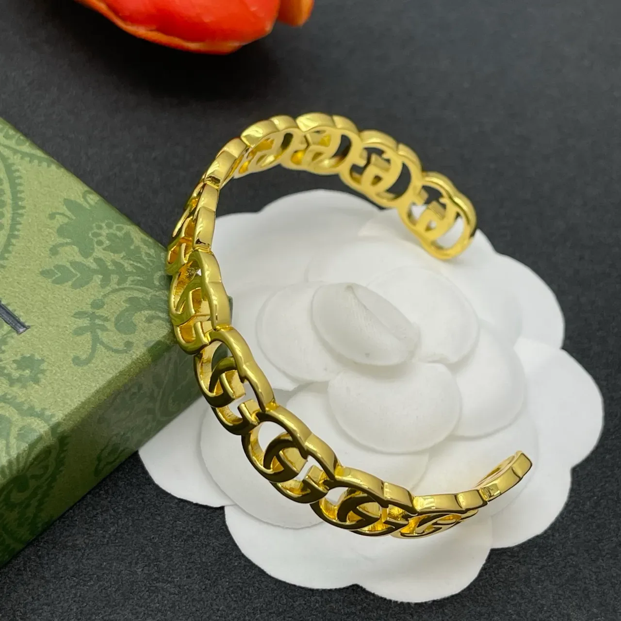 Gucci GG Marmont Gold Interlocking Links Cuff-Style Bracelet 5