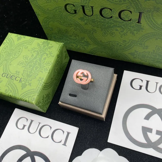 Gucci GG Marmont Gold Pink Curb Chain Resin Interlocking G Motif Necklace 3