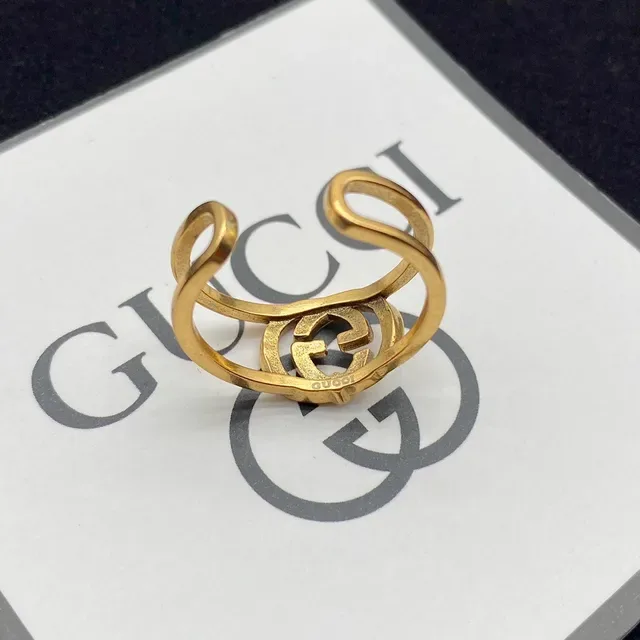 Gucci GG Marmont Gold Transparent Interlocking Double-G Motif Polished Finish Ring 2