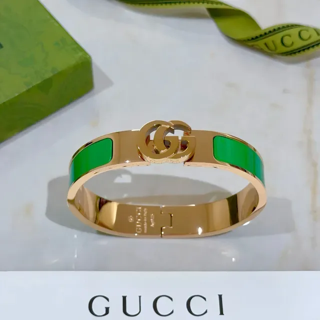 Gucci GG Marmont Green Enamel Gold-Tone Hinged Bracelet 7
