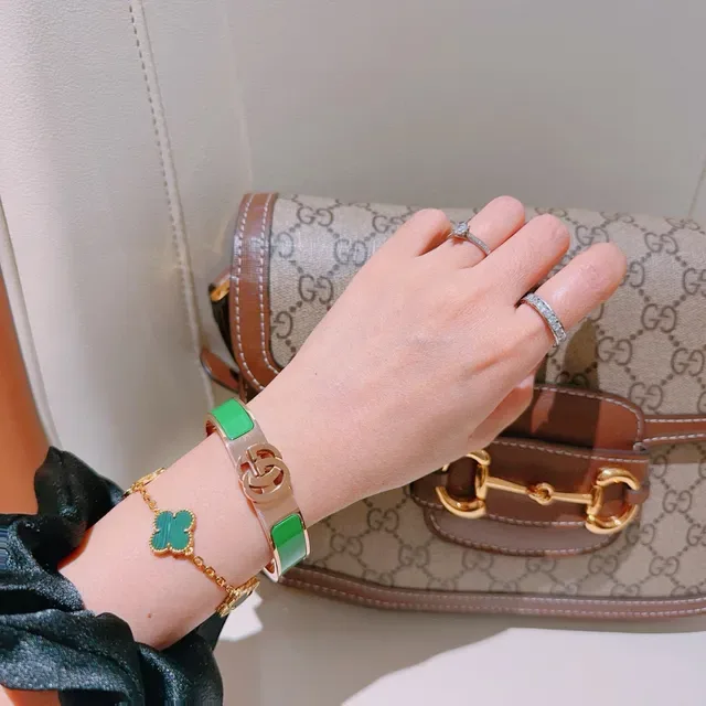 Gucci GG Marmont Green Enamel Gold-Tone Hinged Bracelet 8
