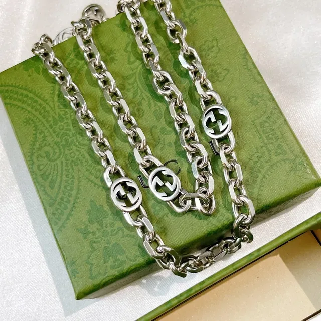 Gucci GG Marmont Silver Black Interlocking Logo Links Chunky Curb Chain Necklace 3