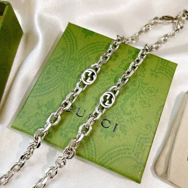 Gucci GG Marmont Silver Black Interlocking Logo Links Chunky Curb Chain Necklace 7