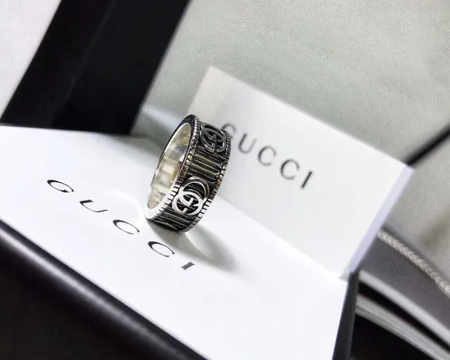Gucci GG Marmont Silver Black Wide Band Interlocking G Logo Ring 4