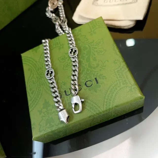 Gucci GG Marmont Silver Curb Chain Interlocking G Medallions Necklace 8