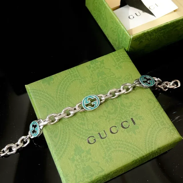 Gucci GG Marmont Silver Green Chunky Curb-Link Chain Enamel Medallions Bracelet 2