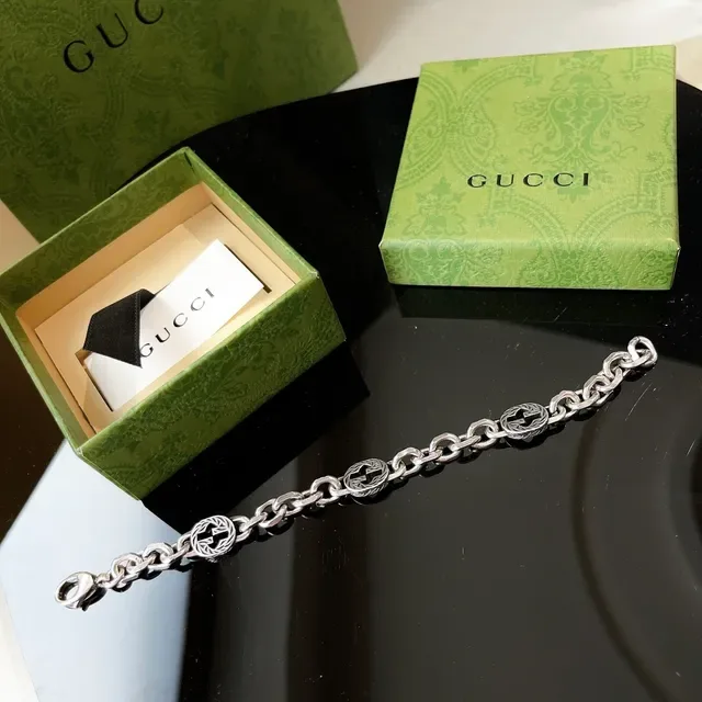 Gucci GG Marmont Silver Green Chunky Curb-Link Chain Enamel Medallions Bracelet 4
