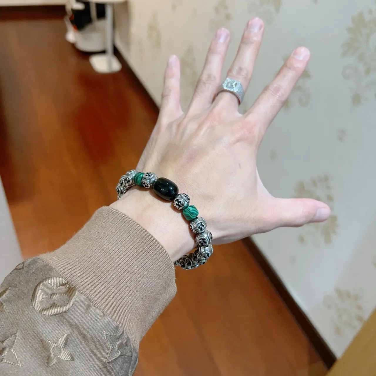 Gucci GG Marmont Silver Green Interlocking G Metal Beads Malachite Stone Accents Bracelet 4