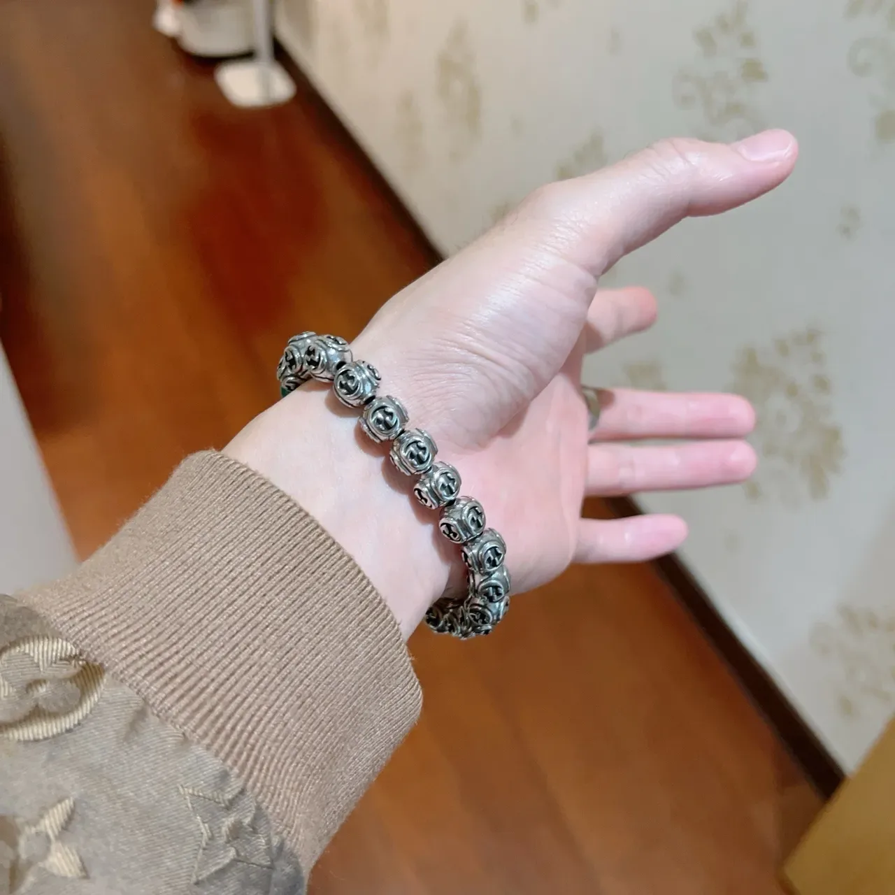 Gucci GG Marmont Silver Green Interlocking G Metal Beads Malachite Stone Accents Bracelet 7