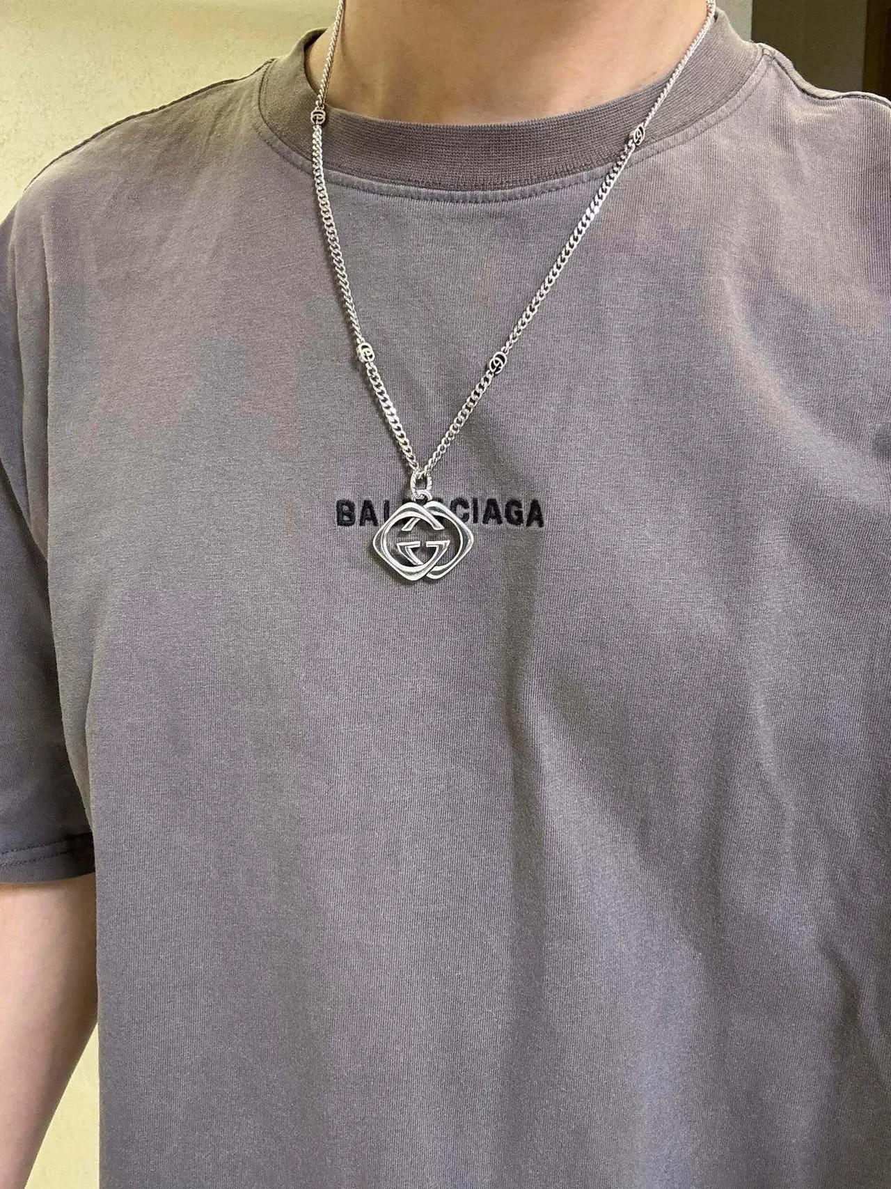 Gucci GG Marmont Silver Interlocking Double-G Pendant Diamond-Shaped Frame Necklace 5