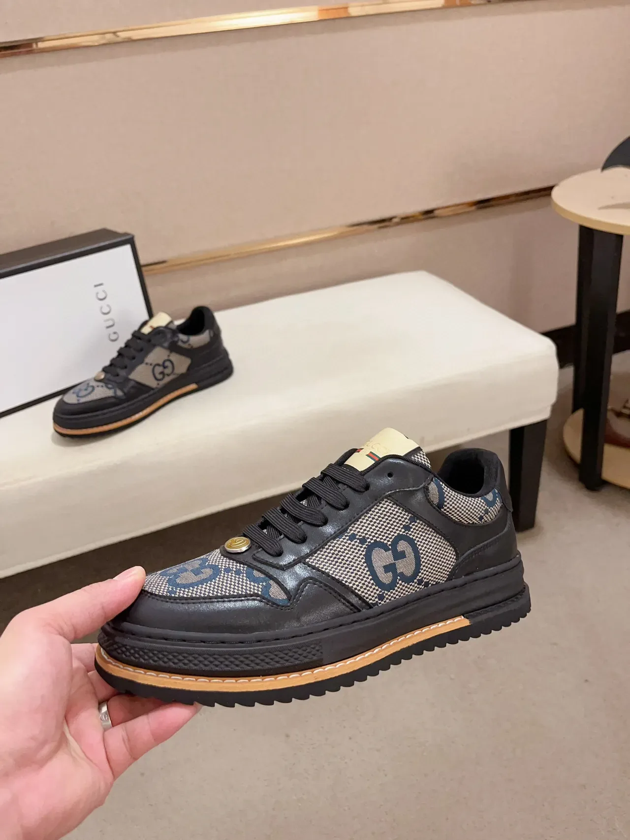 Gucci GG Monogram Tênis Lifestyle de Lona e Couro Low-Top 3