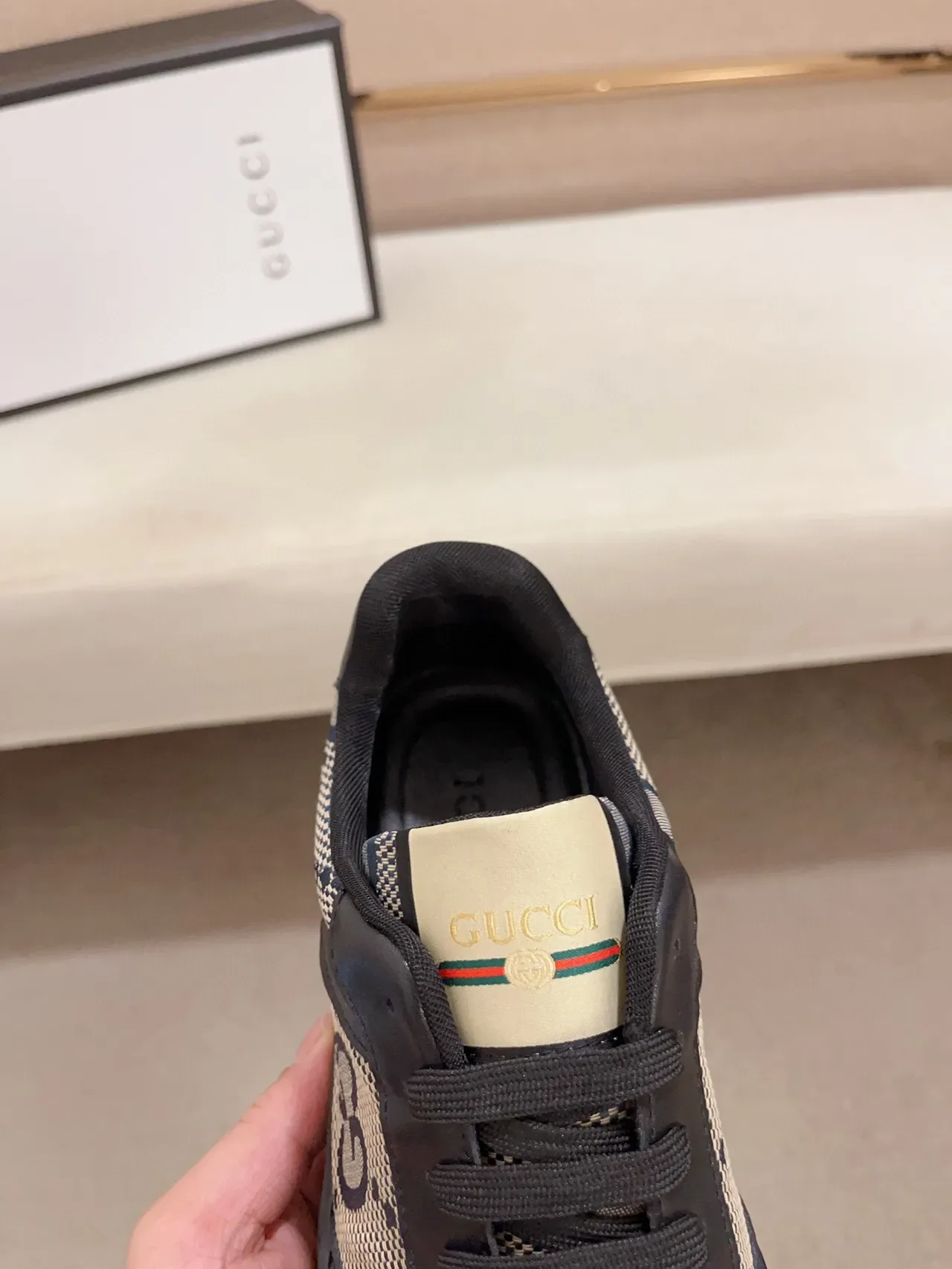 Gucci GG Monogram Tênis Lifestyle de Lona e Couro Low-Top 6