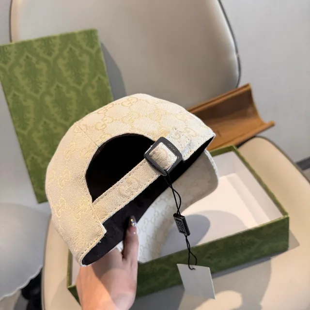 Gucci GG Monogram Off-White Baseball Cap 3
