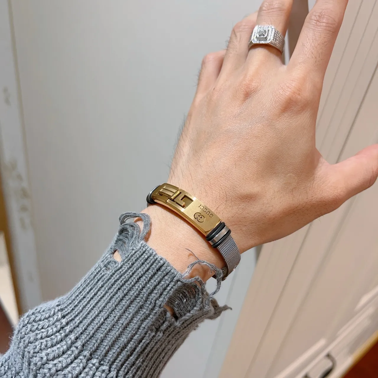 Gucci Gold-Tone Clasp Silver Mesh Bracelet 2