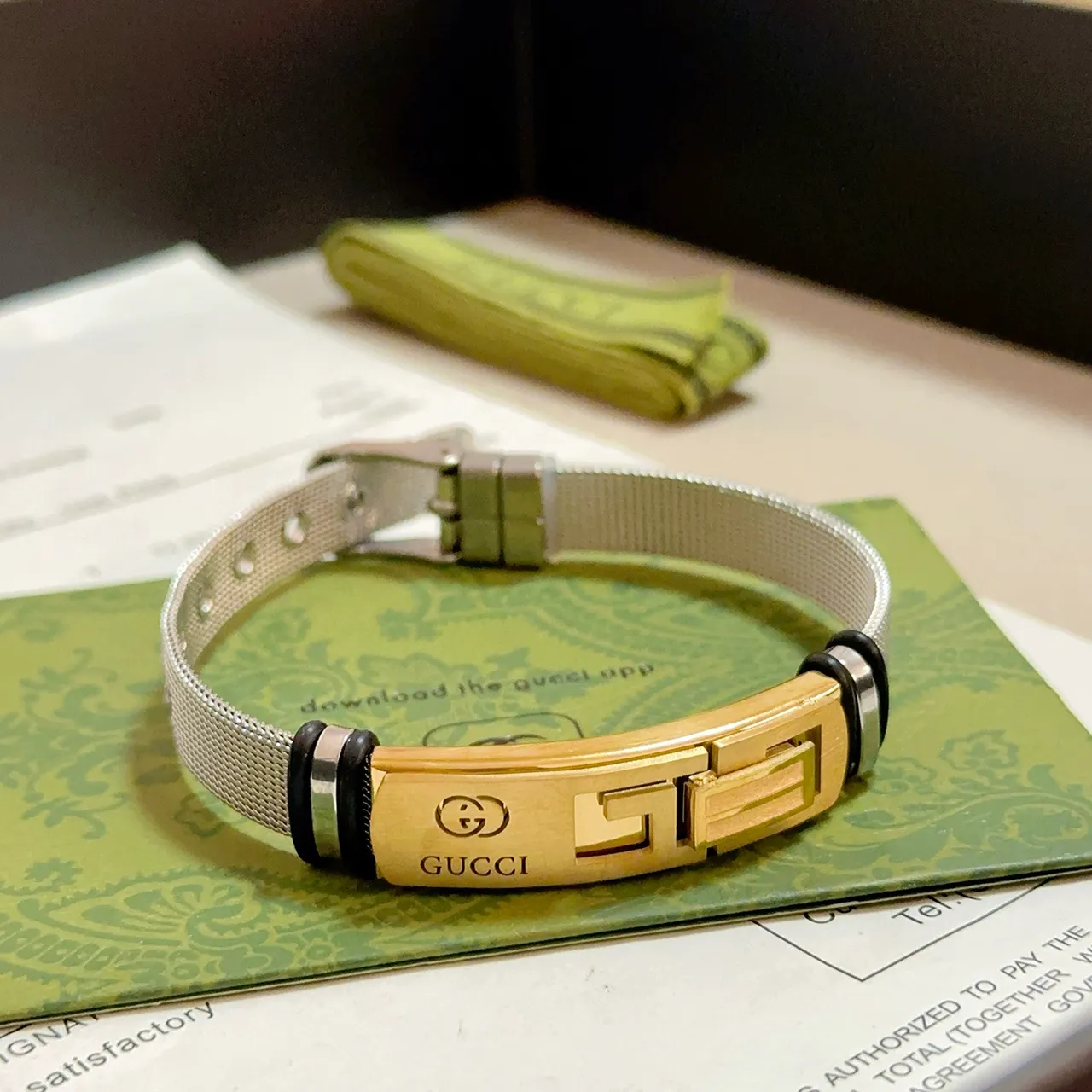 Gucci Gold-Tone Clasp Silver Mesh Bracelet 6