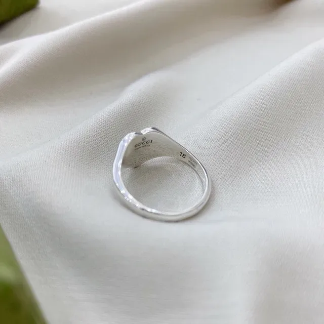 Gucci Heart Enamel Interlocking G Ring 6