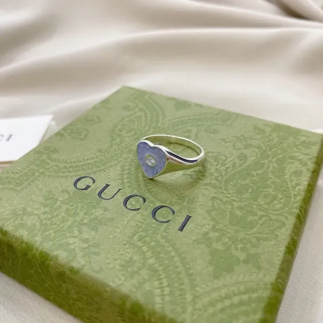Gucci Heart Enamel Interlocking G Ring 7