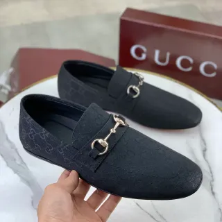 Gucci Horsebit 1955 काला GG Monogram लोफर्स