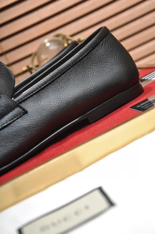 Gucci Horsebit 1955 काले चमड़े के Horsebit लोफर्स 3