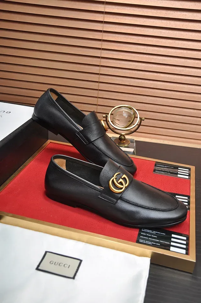 Gucci Horsebit 1955 काले चमड़े के Horsebit लोफर्स 6