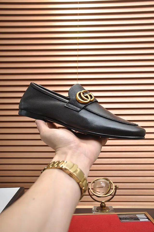 Gucci Horsebit 1955 काले चमड़े के Horsebit लोफर्स 8