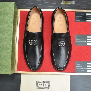 Gucci Horsebit 1955 黑色皮革 Interlocking G 乐福鞋