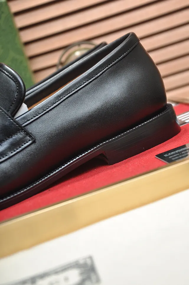 Gucci Horsebit 1955 Mocassins en Cuir Noir Interlocking G 2