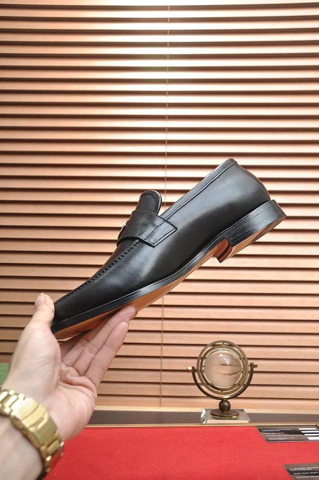 Gucci Horsebit 1955 Mocassins en Cuir Noir Interlocking G 6