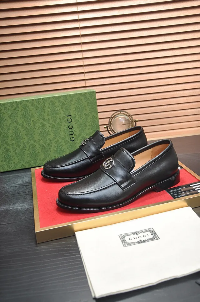 Gucci Horsebit 1955 Mocassins en Cuir Noir Interlocking G 8
