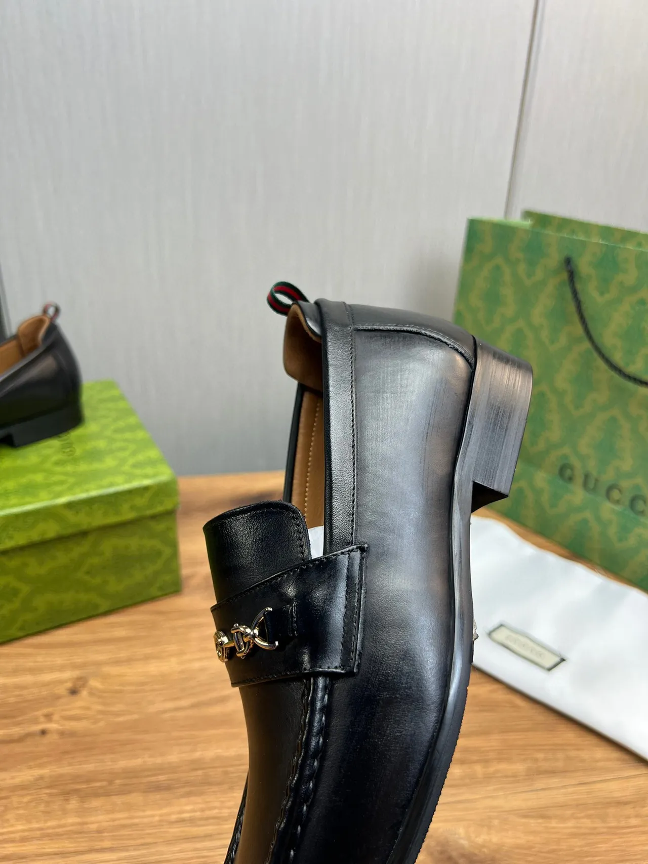 Gucci Horsebit 1955 Mocassin en Cuir Noir 7