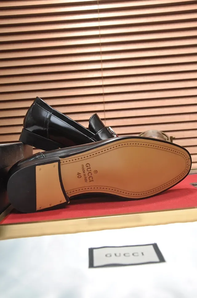 Gucci Horsebit 1955 Mocassins en Cuir Noir Verni 3