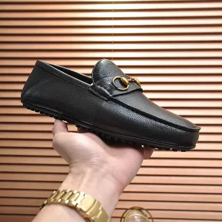Gucci Horsebit 1955 黑色粒面皮革乐福鞋