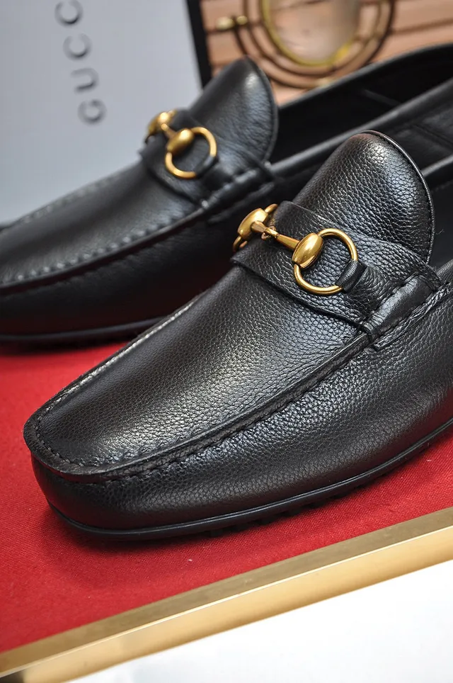 Gucci Horsebit 1955 Black Pebbled Leather Loafer 3