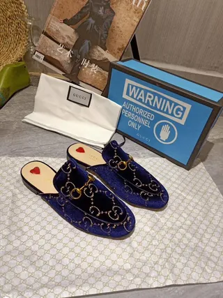 Gucci Horsebit 1955 Mocassin en Velours Bleu Brodé 6