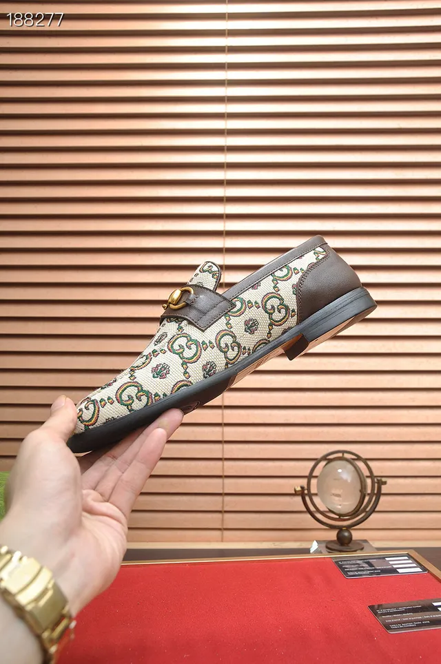 Gucci Horsebit 1955 GG Monogram Mocasines de lona 7