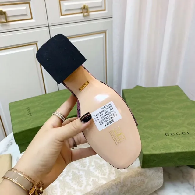 Gucci Horsebit 1955 Roxo Dourado GG Monogram Canvas fivela sandálias casuais 3