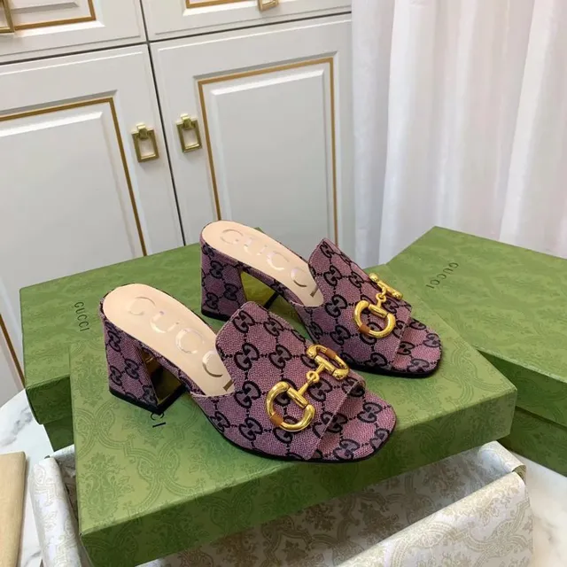 Gucci Horsebit 1955 Roxo Dourado GG Monogram Canvas fivela sandálias casuais 4