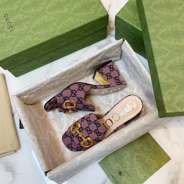 Gucci Horsebit 1955 Roxo Dourado GG Monogram Canvas fivela sandálias casuais 6