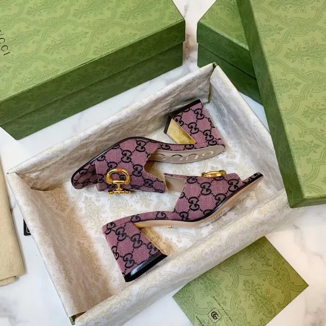 Gucci Horsebit 1955 Roxo Dourado GG Monogram Canvas fivela sandálias casuais 7