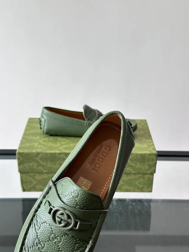 Gucci Horsebit 1955 鼠尾草绿 压纹皮革 乐福鞋 3