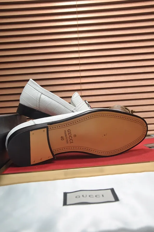 Gucci Horsebit 1955 White Croc-Embossed Leather Loafers 3