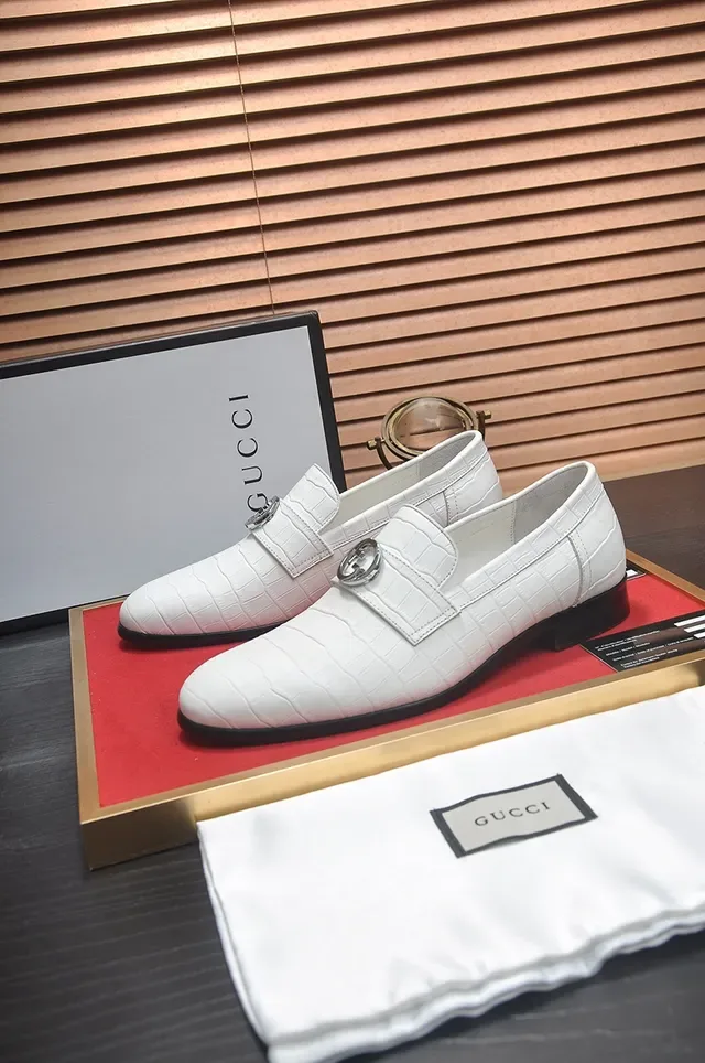 Gucci Horsebit 1955 White Croc-Embossed Leather Loafers 4