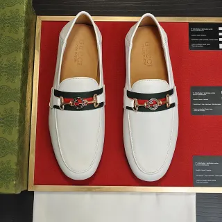 Gucci Horsebit 1955 白色皮革 Web 条纹乐福鞋