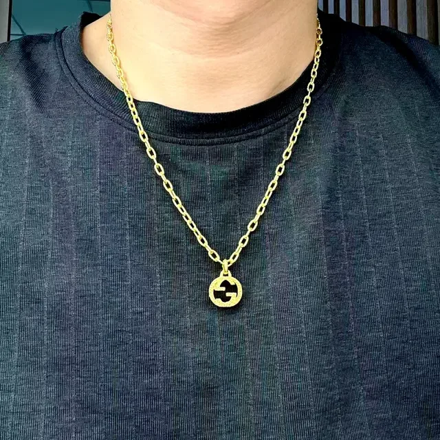 Gucci Interlocking G Logo Gold-Tone Chain Necklaces 2