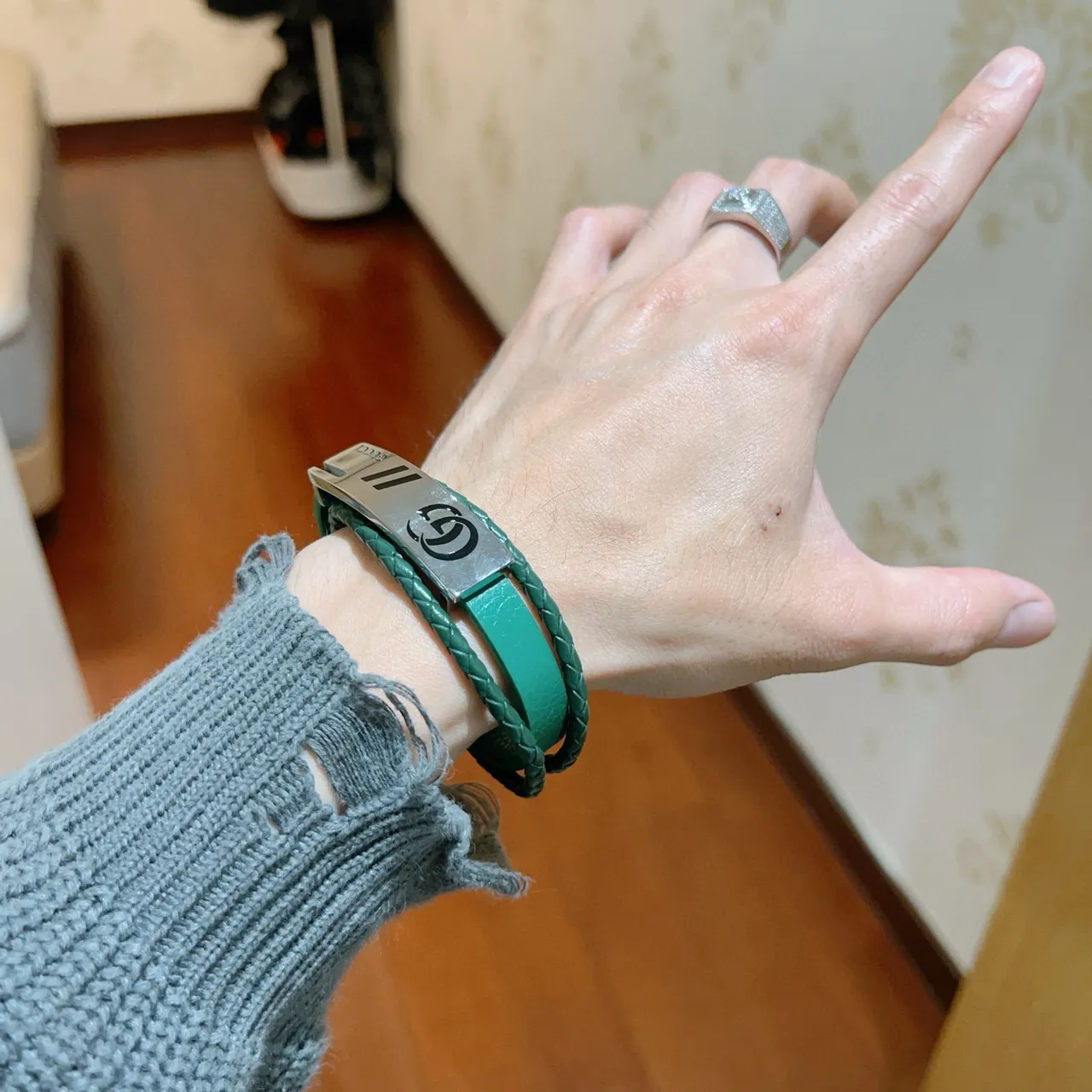 Gucci Interlocking GG Green Braided Leather Bracelet 5