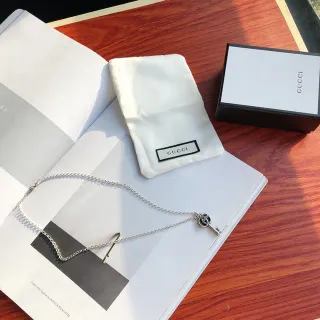 Gucci 钥匙 银色 白色 链 吊坠 项链