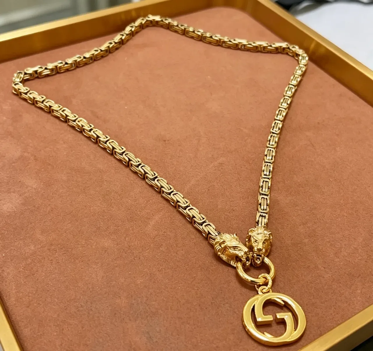 Gucci Lion Head Chain Gold-Tone Interlocking G Pendant Necklace 2