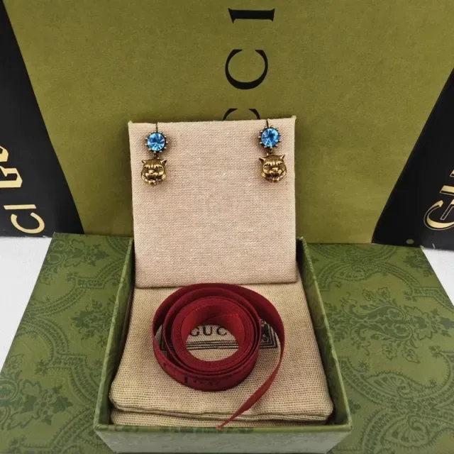Gucci Lion-Head Crystal Stud Earrings 7