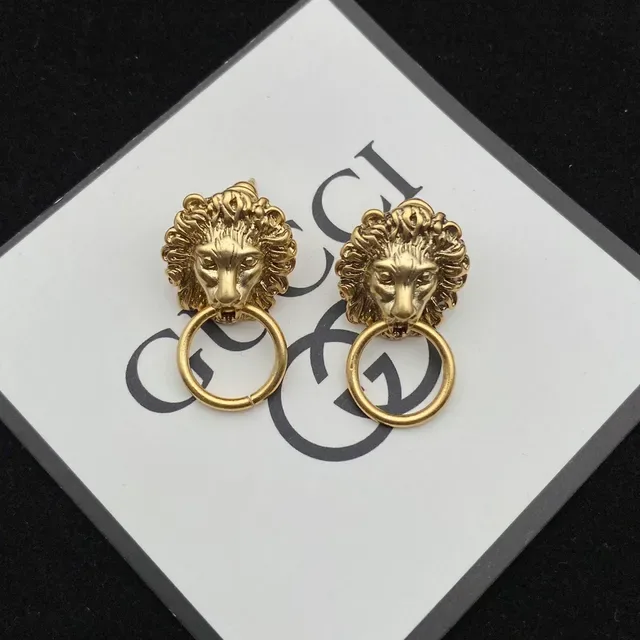 Gucci Lion Head Ring Detail Earrings 3